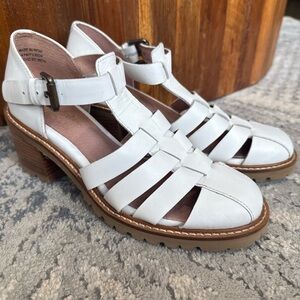 Urban Outfitters Seychelles Closed Toe Platform Fisherman Sandal White 7